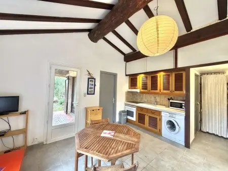 Mini-villa à 50m de la plage de Santa-Giulia, terrasse, parking, linge inclus - Photo 8