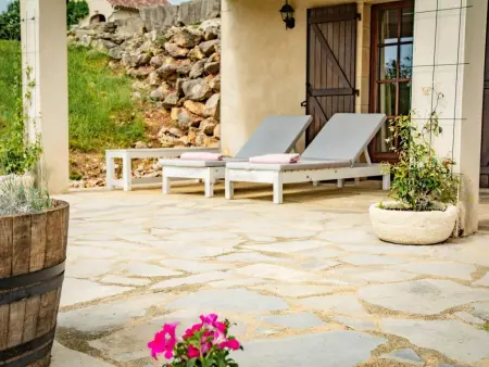 Villa Calloras, Beau studio avec grande terrasse et vue - Photo 24