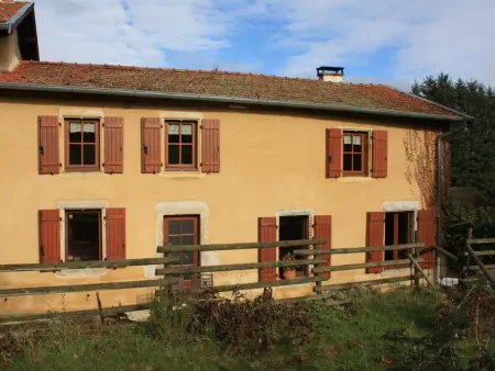 Gîte de 132 m² avec cheminée et jardin à Renaison - Photo 13