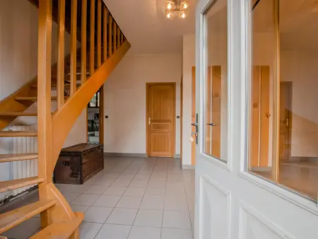 Maison familiale spacieuse proche de Troyes, animaux admis, parking sécurisé - Photo 1