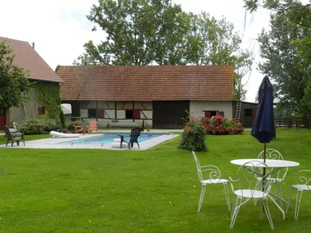 Gîte à la ferme avec piscine, animaux admis en Sologne Bourbonnaise - Photo 1
