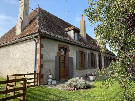 Gîte à la ferme avec piscine, animaux admis en Sologne Bourbonnaise - Photo 2