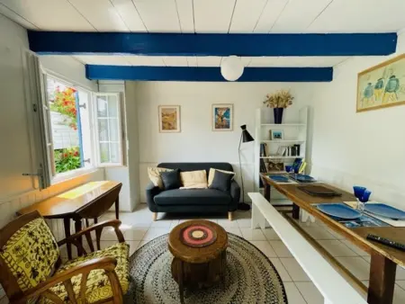 Maison de pêcheur calme à Trégastel avec jardin clos, proches commerces et plage, 3 pers, 3 étoiles - Photo 1