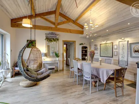 Gîte éco-responsable avec bassin naturel et vue panoramique - Photo 4
