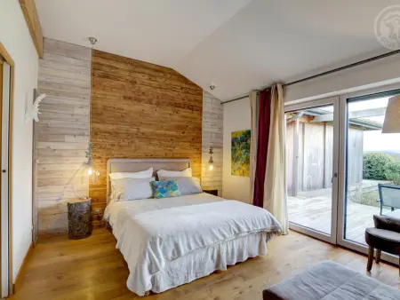 Gîte éco-responsable avec bassin naturel et vue panoramique - Photo 9