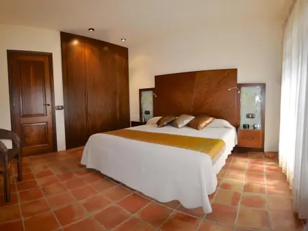 Villa à Santa Cristina d'Aro avec piscine privée, barbecue, garage et Wi-Fi - Photo 17