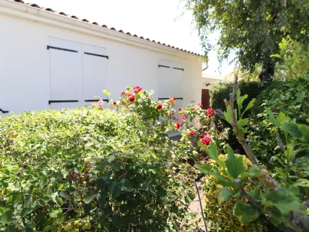 Maison de plain-pied avec jardin clos, proche de la plage et des commerces - Photo 7