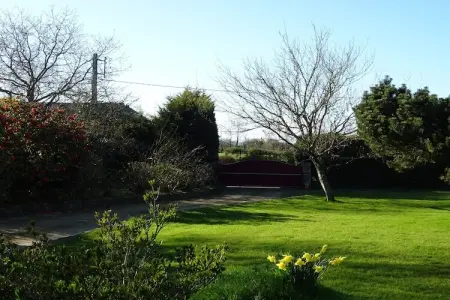 Maison de vacances Trélévern, Maison à Trelevern près de la Côte de Granit Rose - Photo 16