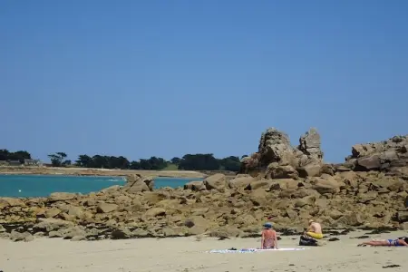 Maison de vacances Trélévern, Maison à Trelevern près de la Côte de Granit Rose - Photo 25