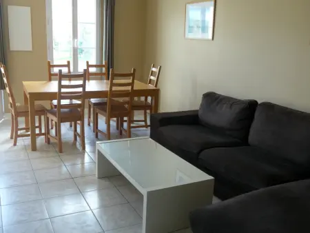 Maison mitoyenne avec jardin, 4 couchages, calme à Locmaria - Photo 2