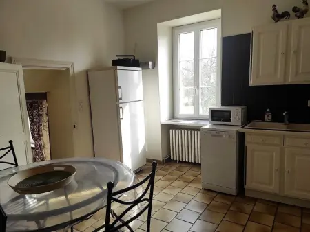 Gîte indépendant au bord de la rivière, cadre historique, pêche, animaux bienvenus, parking privé - Photo 4