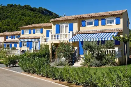 Residence Le Clos des Oliviers Vidauban // Maison 3 chambres 6 pers prestige villa, Maison sympa à Vidauban avec toboggans aquatiques - Photo 11