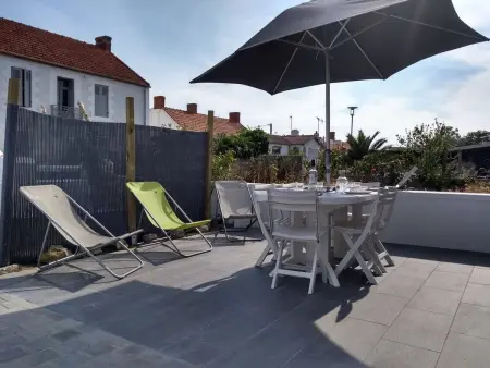 Maison rénovée près de la plage avec jardin clos, 300m de la mer, La Guérinière - Photo 1