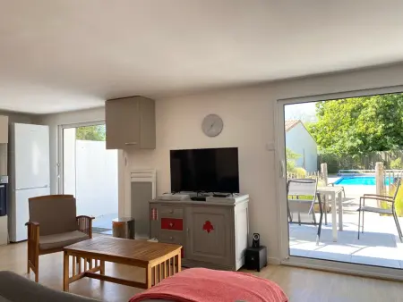 Maison indépendante avec jardin, piscine privée chauffée et Wi-Fi, près de la mer à Jard-sur-Mer - Photo 3