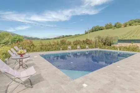 La Collina, Belle maison de vacances à Montedinove avec piscine partagée - Photo 2