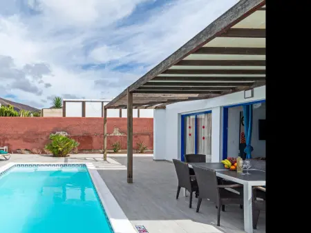 Villa Valentina avec Piscine Privée à Playa Blanca, à 500m de la Plage - Photo 2