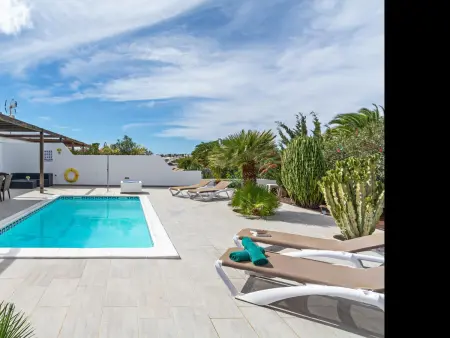 Villa Valentina avec Piscine Privée à Playa Blanca, à 500m de la Plage - Photo 3