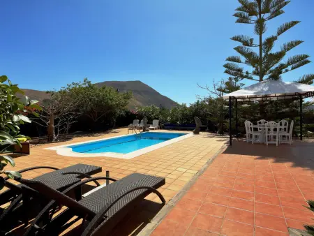 Villa Timanfaya: Maison Jumelée avec Piscine Privée à Yaiza, Proche du Parc National et de Playa Blanca - Photo 2