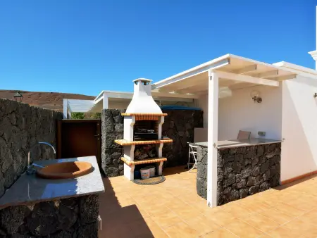 Villa Timanfaya: Maison Jumelée avec Piscine Privée à Yaiza, Proche du Parc National et de Playa Blanca - Photo 6