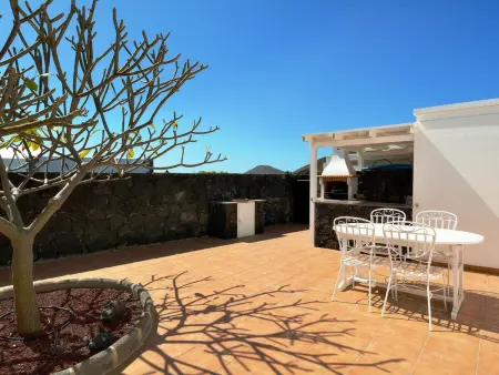 Villa Timanfaya: Maison Jumelée avec Piscine Privée à Yaiza, Proche du Parc National et de Playa Blanca - Photo 7