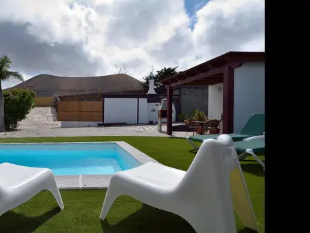 Villa Nelida avec Piscine Privée - Havre de Paix à Tinajo, Lanzarote - Photo 3
