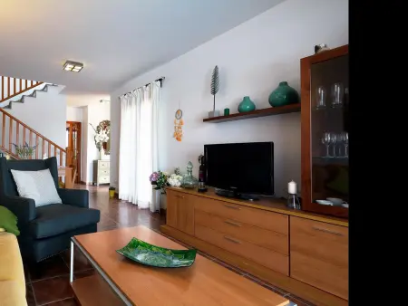 Villa à Playa Blanca : piscine privée, 3 salles de bain, clim, BBQ, proche plages et commodités - Photo 6