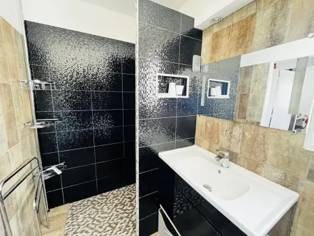 Maison 3 chambres, jardin clos, plage à proximité, bien équipé, WiFi, parking - Photo 10