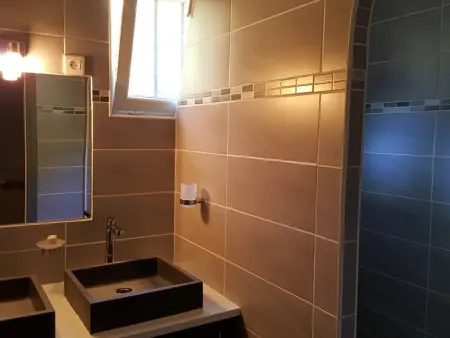 Mas avec 3 chambres, jardin, piscine, tennis et proche plage à La Croix-Valmer - Photo 11