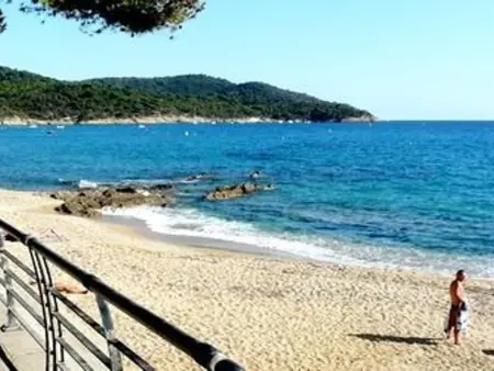 Mas avec 3 chambres, jardin, piscine, tennis et proche plage à La Croix-Valmer - Photo 19