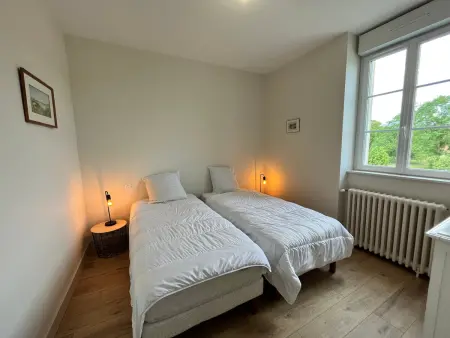 École rénovée avec terrasse, 3 chambres, draps, ménage et chauffage inclus - Photo 11