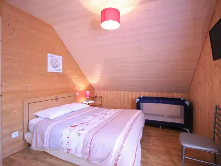 Le Mont-Dore : Chalet 4 chambres avec garage et terrasse - Photo 6