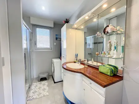 Maison 3 chambres à 100m de la plage avec grande terrasse, jardin clos et parking - Jullouville - Photo 18