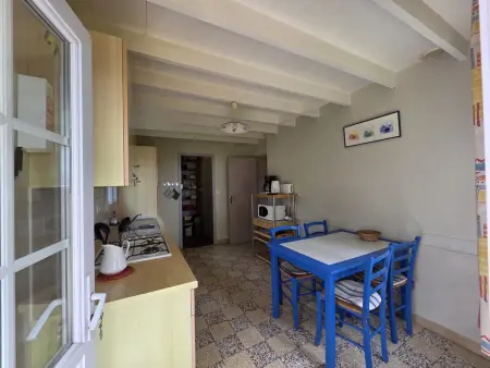Maison Nature avec Salle de Jeux, Jardin Clos, et Wi-Fi à Dampierre-sous-Brou - Photo 6