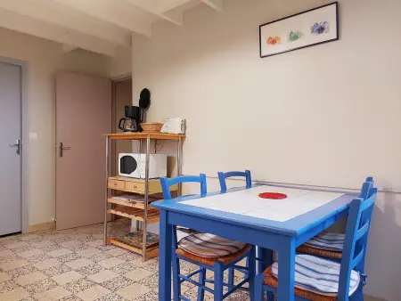Maison Nature avec Salle de Jeux, Jardin Clos, et Wi-Fi à Dampierre-sous-Brou - Photo 7