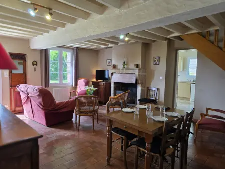 Maison Nature avec Salle de Jeux, Jardin Clos, et Wi-Fi à Dampierre-sous-Brou - Photo 14