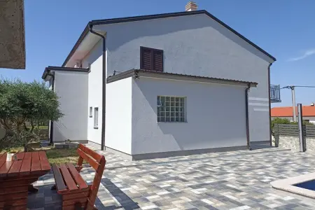 Holiday Home Larma, Maison à Senj avec piscine près de plage - Photo 5
