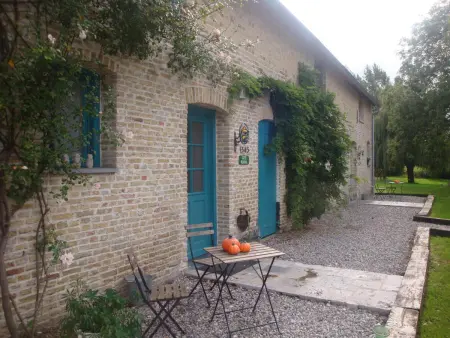 Gîte Familial dans Ferme de 1713, Jardin Privé et Jeux - Photo 10