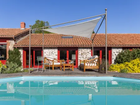 Gîte familial spacieux avec piscine naturelle, proche Nantes - Photo 1