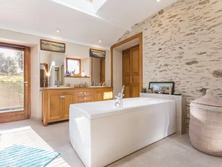 Gîte familial spacieux avec piscine naturelle, proche Nantes - Photo 15