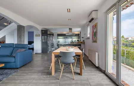 Maison 8 personnes à Saint Laurent du Var - Photo 5