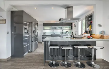 Maison 8 personnes à Saint Laurent du Var - Photo 6
