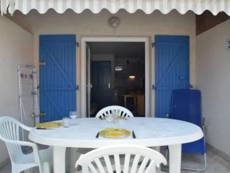Pavillon avec Terrasse, 6 couchages, à 250m de la Plage et 600m des Commerces - Narbonne Plage - Photo 3