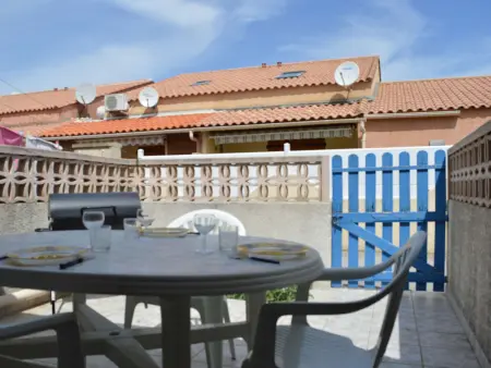 Pavillon avec Terrasse, 6 couchages, à 250m de la Plage et 600m des Commerces - Narbonne Plage - Photo 4