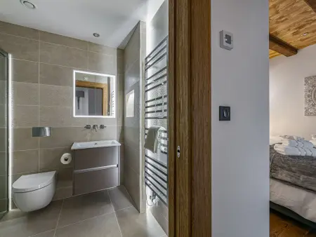 Chalet avec jacuzzi et sauna près de Saint Martin - Photo 10
