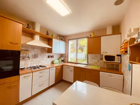 Maison calme près plage Govelins, jardin, BBQ, équipements modernes, idéal familles - Photo 4