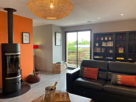 Maison spacieuse avec jardin, terrasse et vue sur le lac - Photo 10