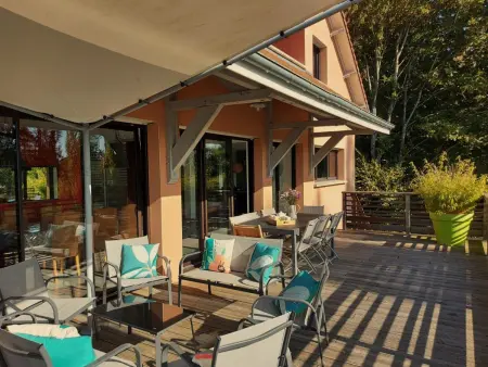 Maison spacieuse avec jardin, terrasse et vue sur le lac - Photo 14