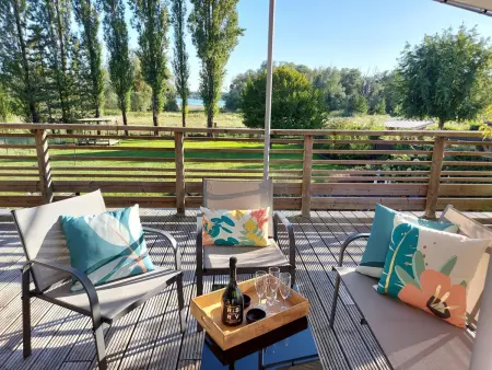 Maison spacieuse avec jardin, terrasse et vue sur le lac - Photo 16