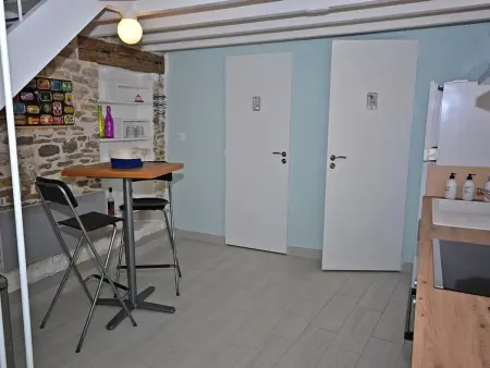Maison rénovée avec mezzanine à Saint-Georges-d'Oléron, proche plage - Photo 4