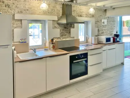 Maison rénovée avec mezzanine à Saint-Georges-d'Oléron, proche plage - Photo 6